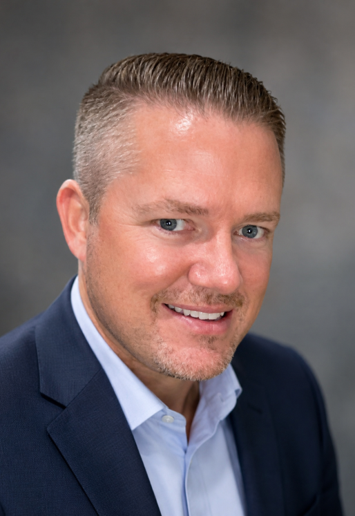 Headshot of Doug McKendry, Director of Strategic Growth at Green Knight Security.